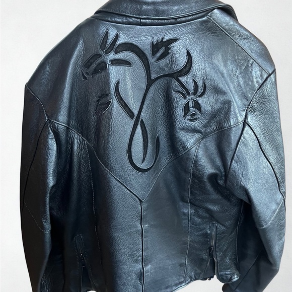 Unik Ultra Women’s Black Leather Jacket with Rose Embellishment - Picture 2 of 2